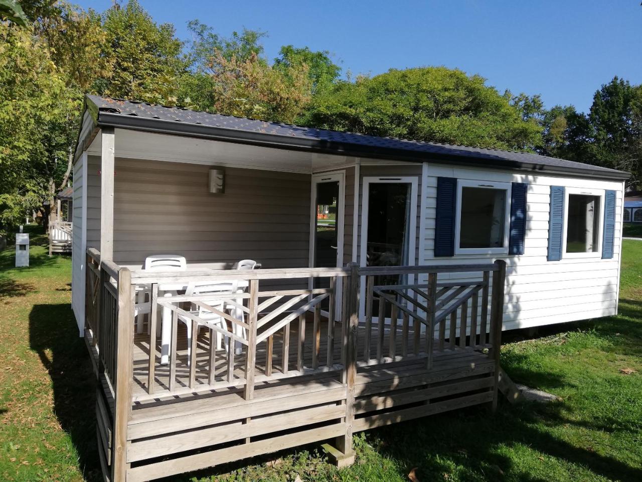 Camping 3 Etoiles - Piscine Chauffee - Vue Montagne Saint-Girons  Bagian luar foto