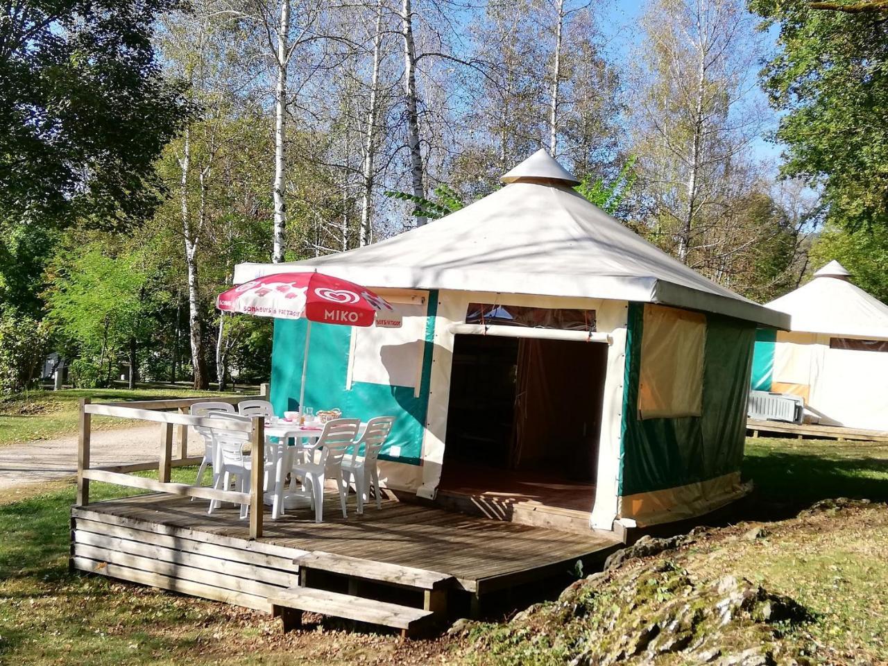 Camping 3 Etoiles - Piscine Chauffee - Vue Montagne Saint-Girons  Bagian luar foto