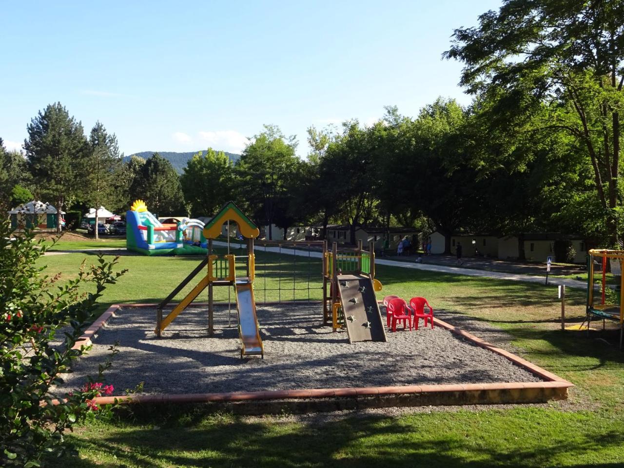 Camping 3 Etoiles - Piscine Chauffee - Vue Montagne Saint-Girons  Bagian luar foto